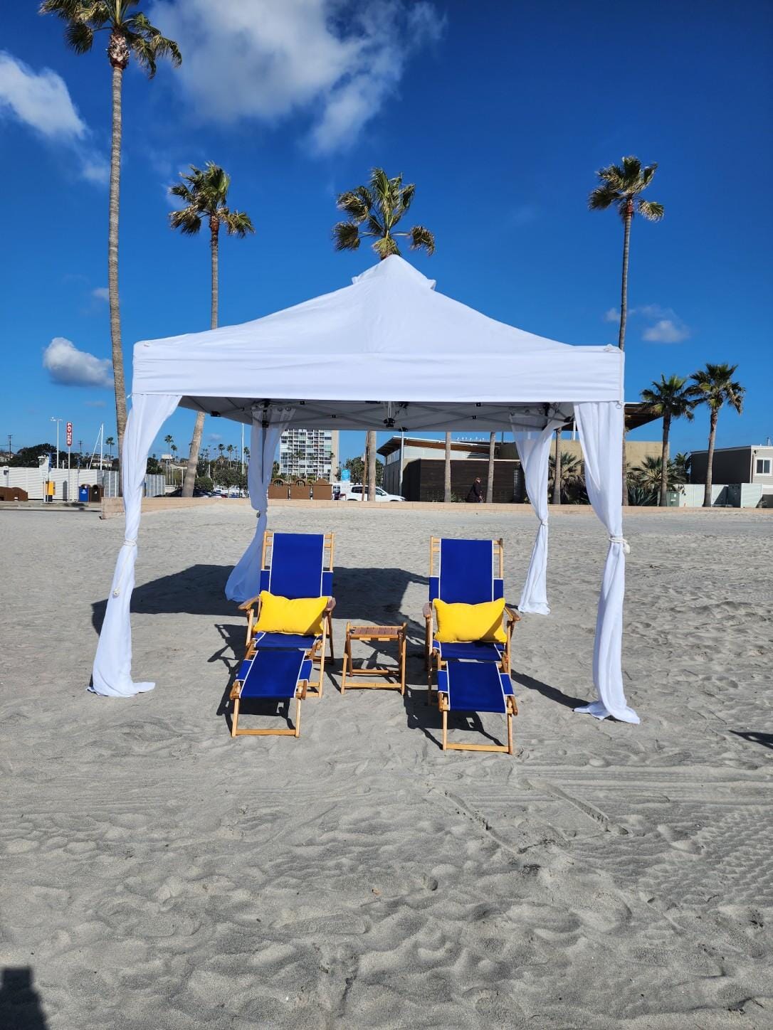 luxury pop up tent Stylized luxury canopy with curtains – The Beach Genie